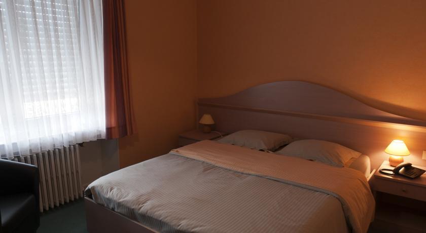 Отель Hotel Restaurant Beau Séjour