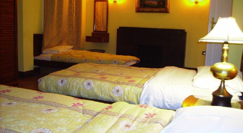 Select Hostel
