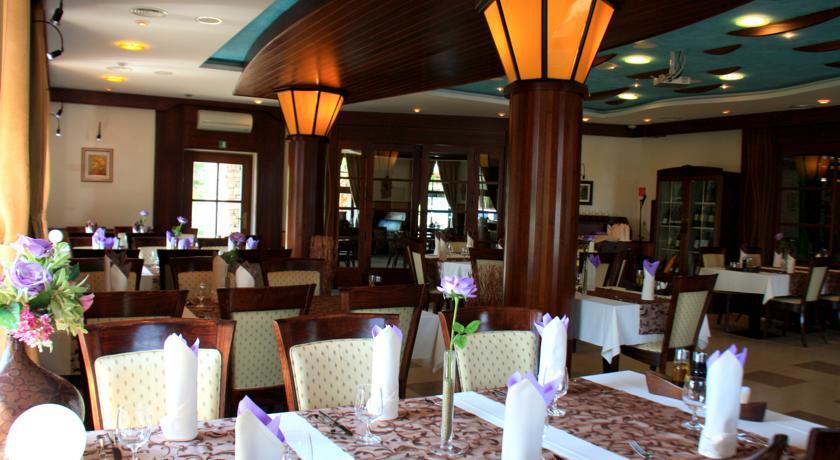 Отель Hotel Rybarsky Dvor