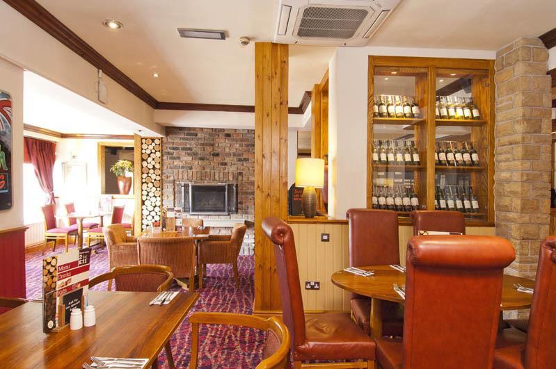 Отель Premier Inn Huddersfield Central