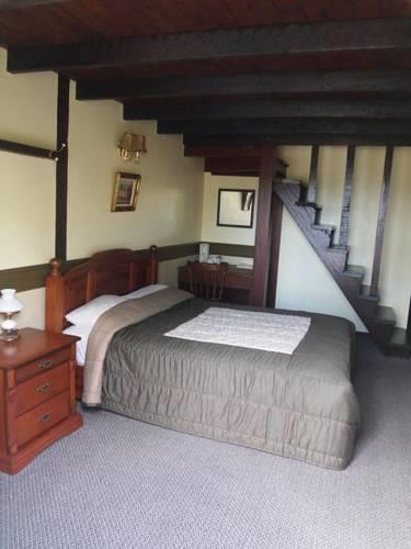 Отель The Bala's Holiday Chalet