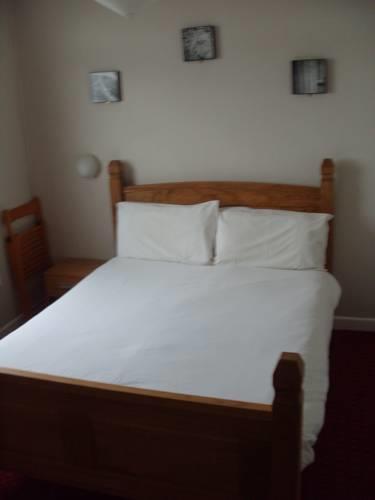 Гостевой дом Fairways Guest House