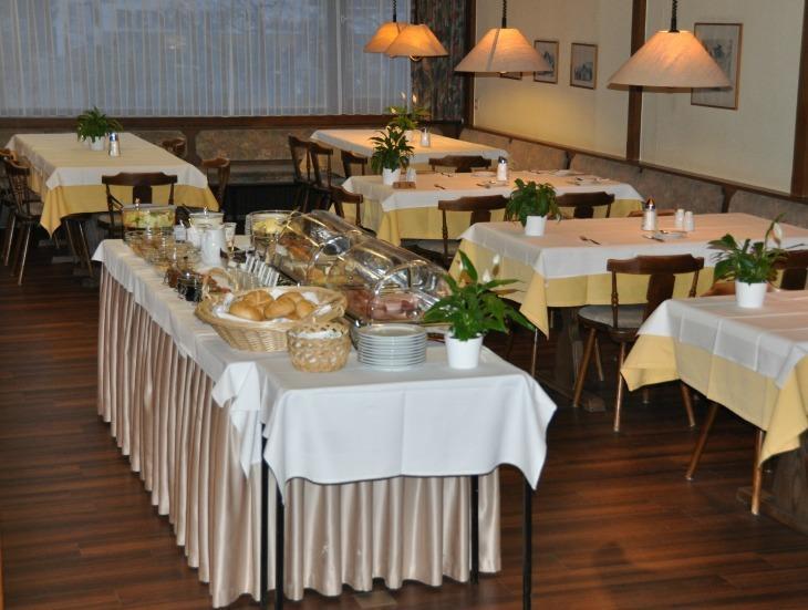 Отель Hotel Rössle
