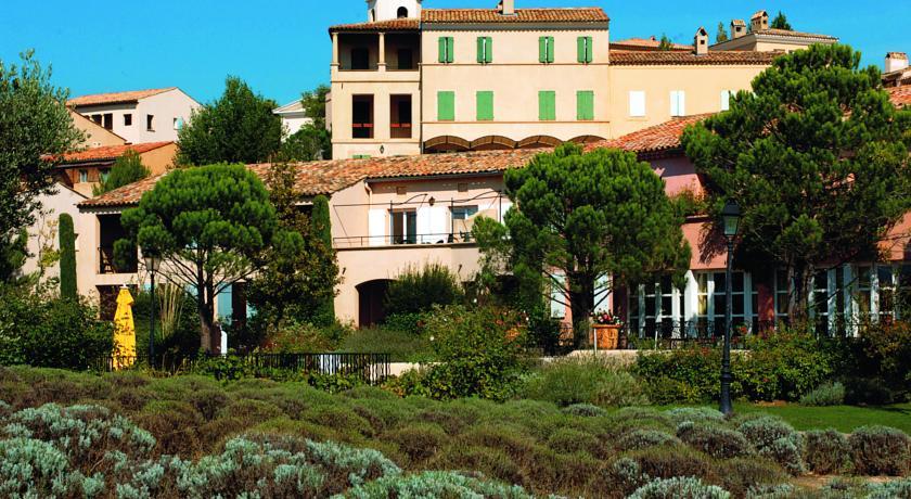 Отель Pierre & Vacances Village Hotel du Golf de Pont Royal