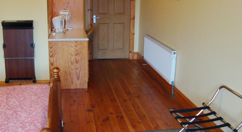 Мини-отель St. Martin's Bed and Breakfast