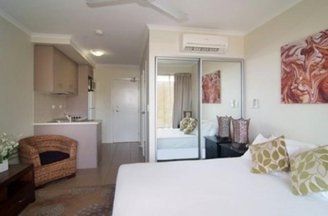 Апартаменты Airlie Central Apartments