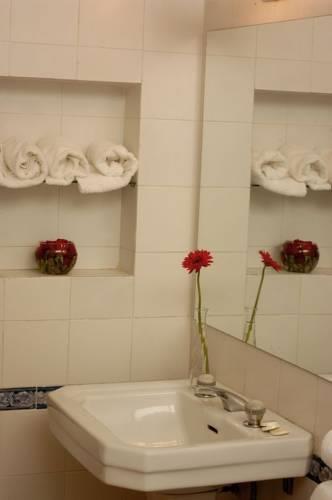 Jam Suites Boutique Hotel