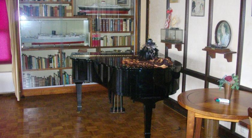 Отель De Oude Schouw