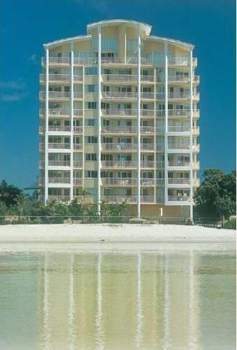 Апартаменты Riviere on Golden Beach