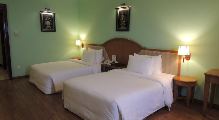 Отель Sai Gon Ha Long Hotel