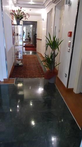 Отель Small Hotel Royal