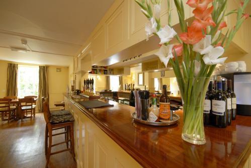 Гостевой дом The White Horse Inn