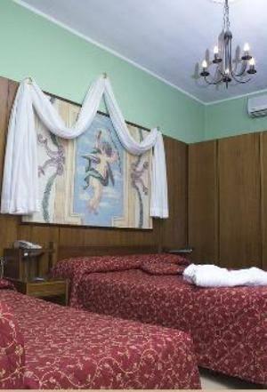 Отель Hotel La Bussola