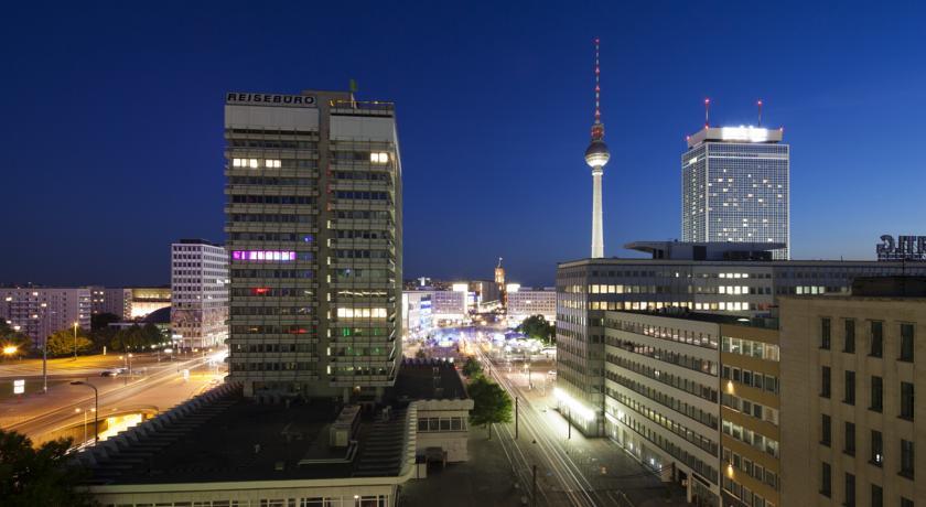 Отель Hotel Indigo Berlin-Alexanderplatz