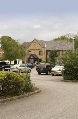 Отель Premier Inn Hull West