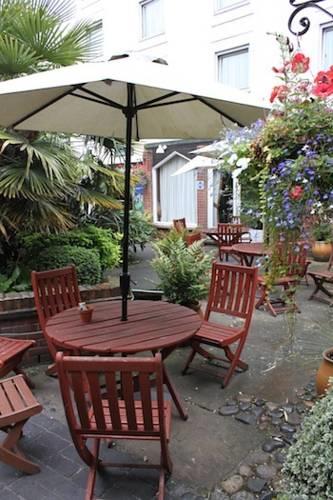 Отель The Beverley Arms Hotel