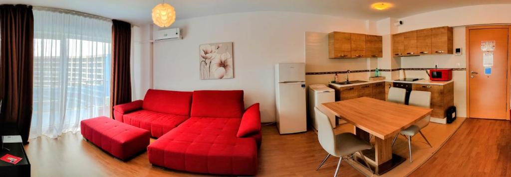 Апартаменты Red Hotel Accommodation