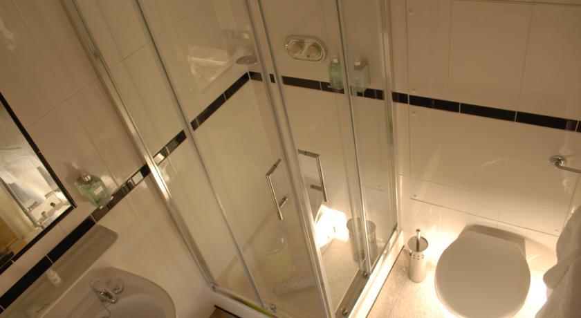 Отель Stratford Limes Hotel