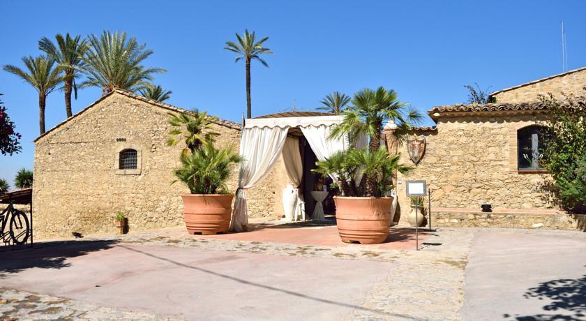 Отель Agriturismo Vecchia Masseria Charme&Relax