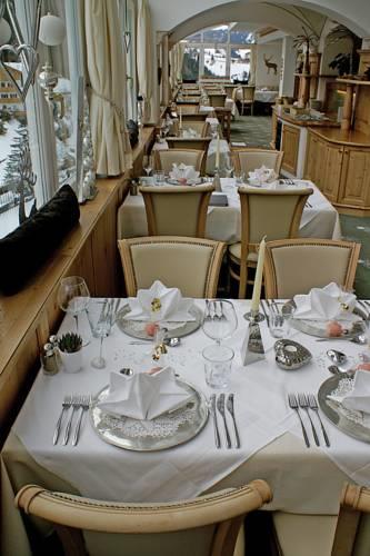 Отель Hotel Sporting