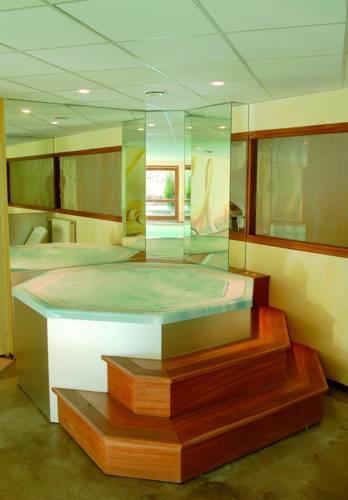 Отель L'auberge De Nicey