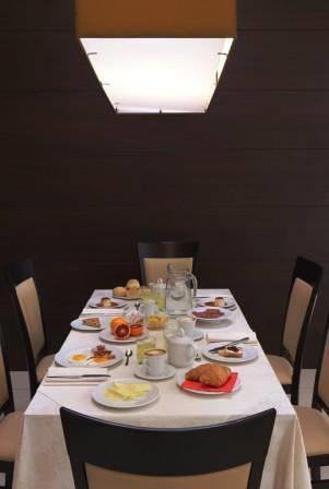 Отель Smart Hotel Holiday