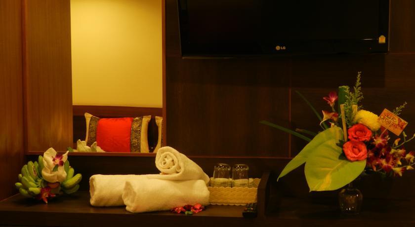 Suite Dreams Hotel