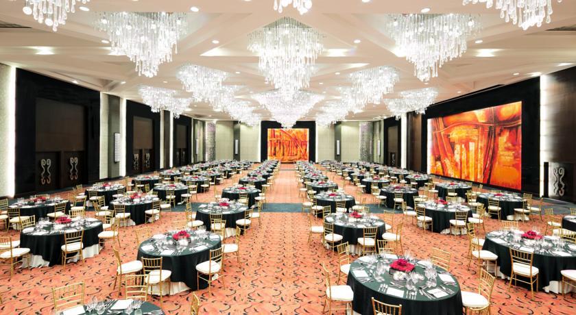Отель Sofitel Philippine Plaza Manila