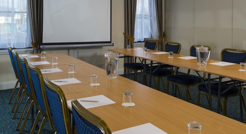 Отель Holiday Inn Express Perth