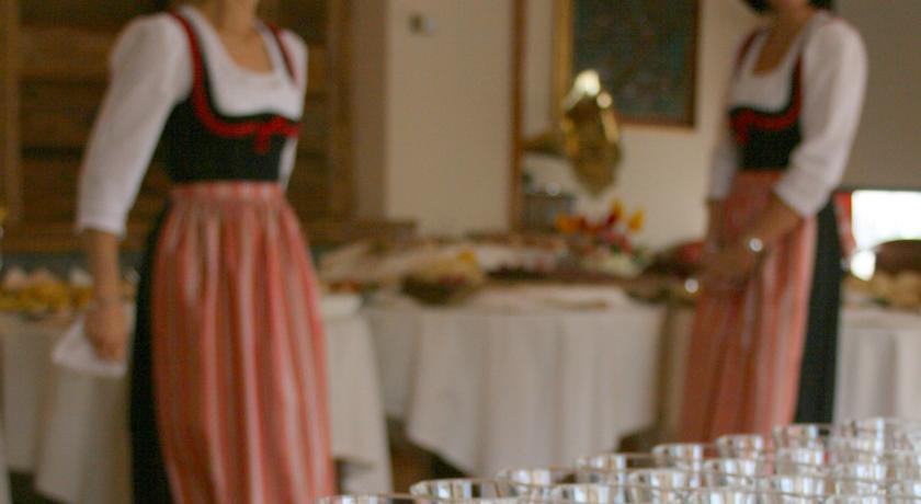 Отель Hotel Larice Bianco