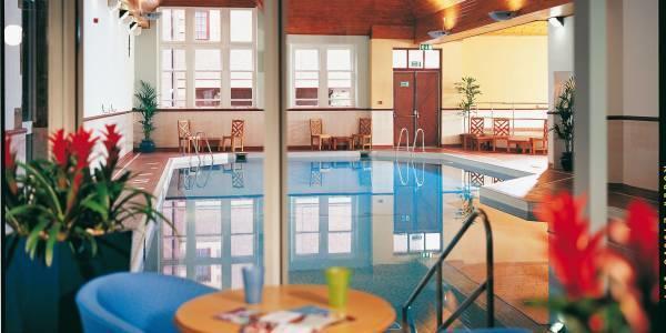 Отель The Stirling Highland Hotel