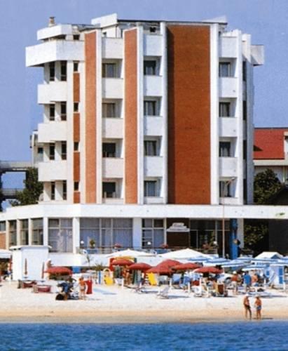 Отель Hotel Ambassador