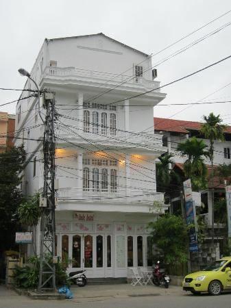 Отель Jade Hotel