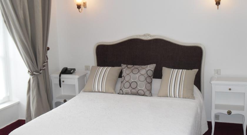 Отель Citotel Hôtel Jeanne D'arc Limoges