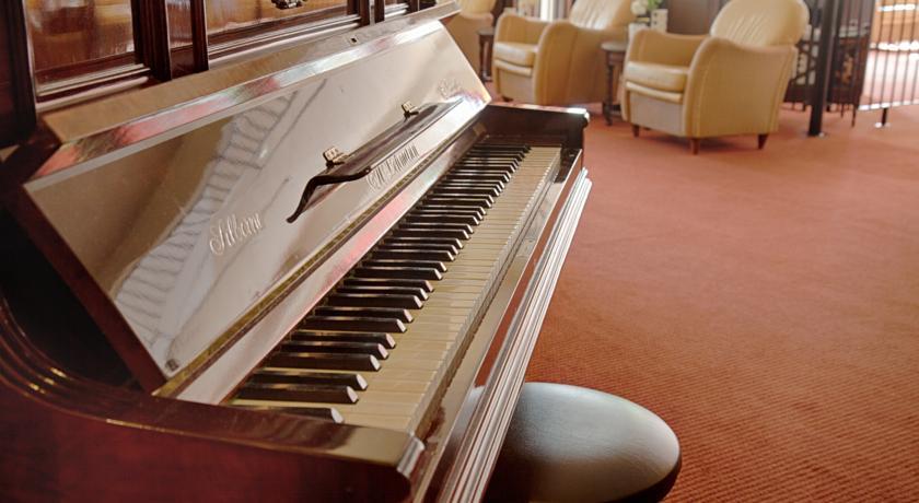 Отель Fletcher Hotel Restaurant Veldenbos