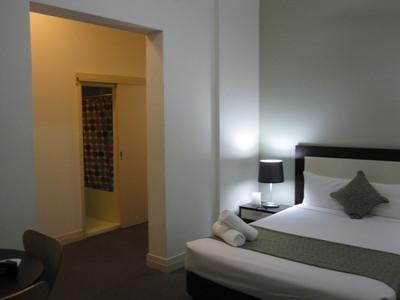 Aarons Sydney Hotel