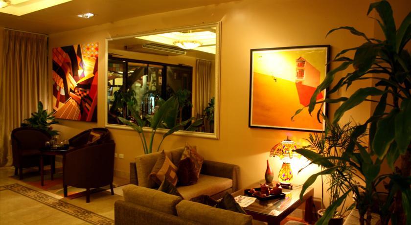 Artisan Boutique Hotel
