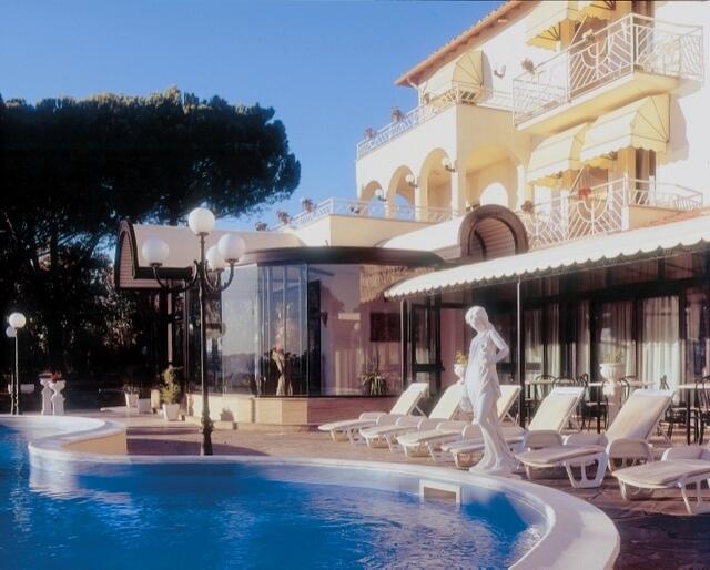 Отель Le Naiadi Park Hotel Sul Lago