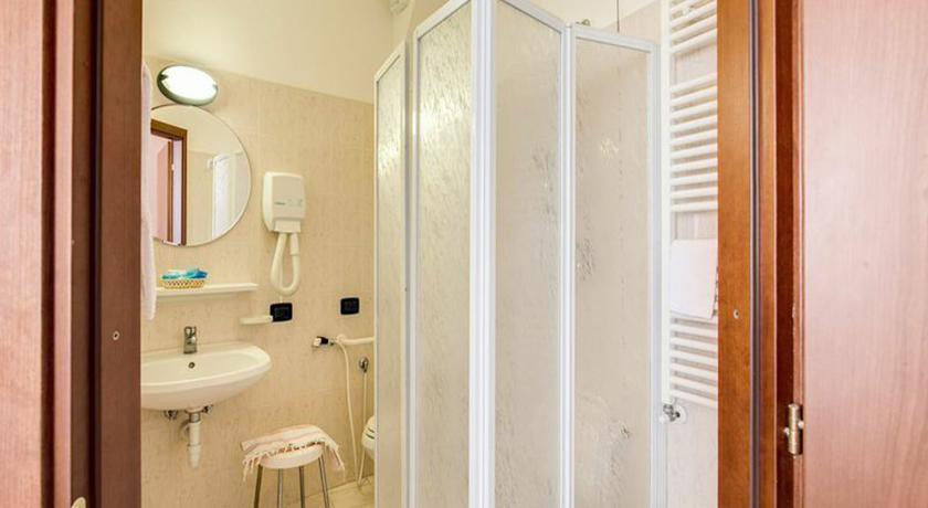 Отель Hotel Roma