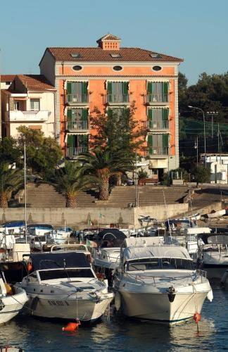 Апартаменты Residenza D'epoca La Corallina