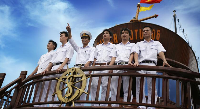 Отель Golden Lotus Cruises
