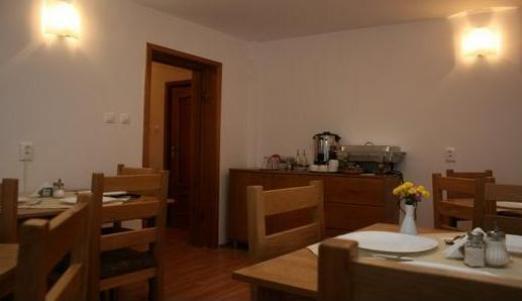 Отель Hotel Tudor