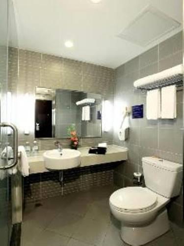 Отель Holiday Inn Express Chengdu Wuhou