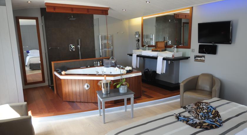 Отель Elégance Suites Hôtel