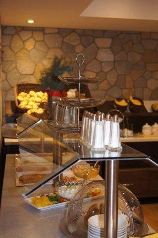 Отель Hotel Karl-Wirt