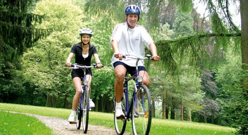 Отель Parkhotel zur Klause