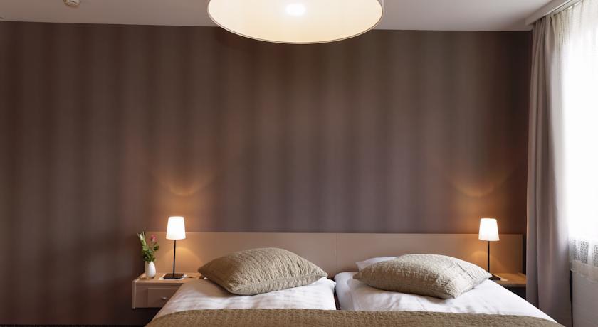 Отель Hôtel la Suite