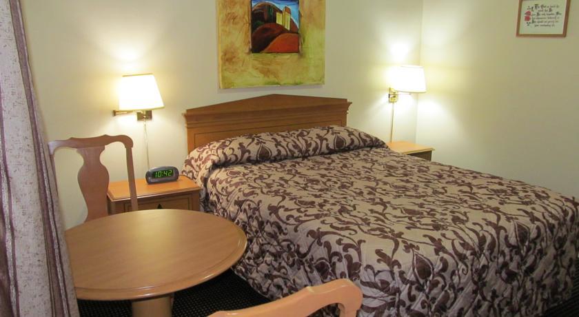 Отель Knights Inn London Ontario