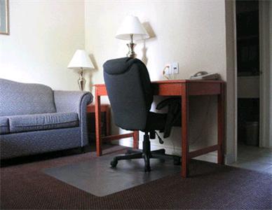 Отель The Executive Inn & Suites