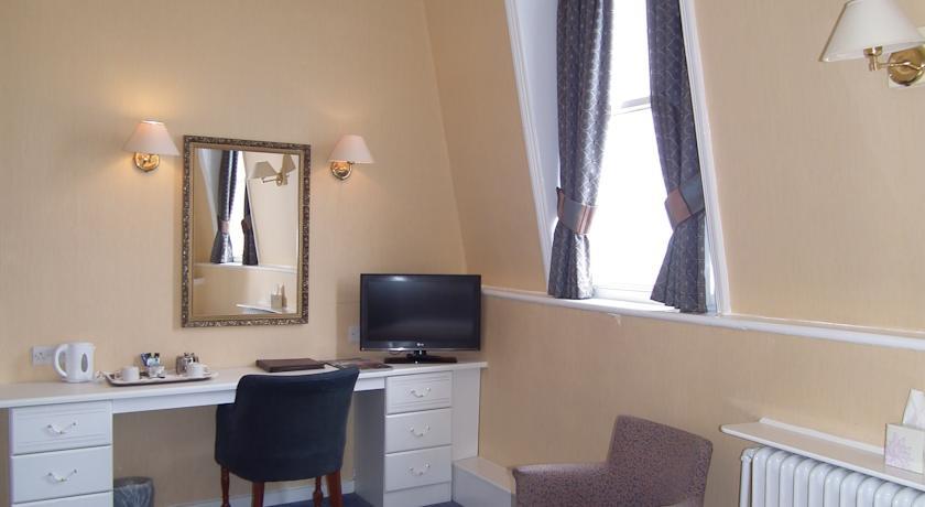 Отель The North Euston Hotel